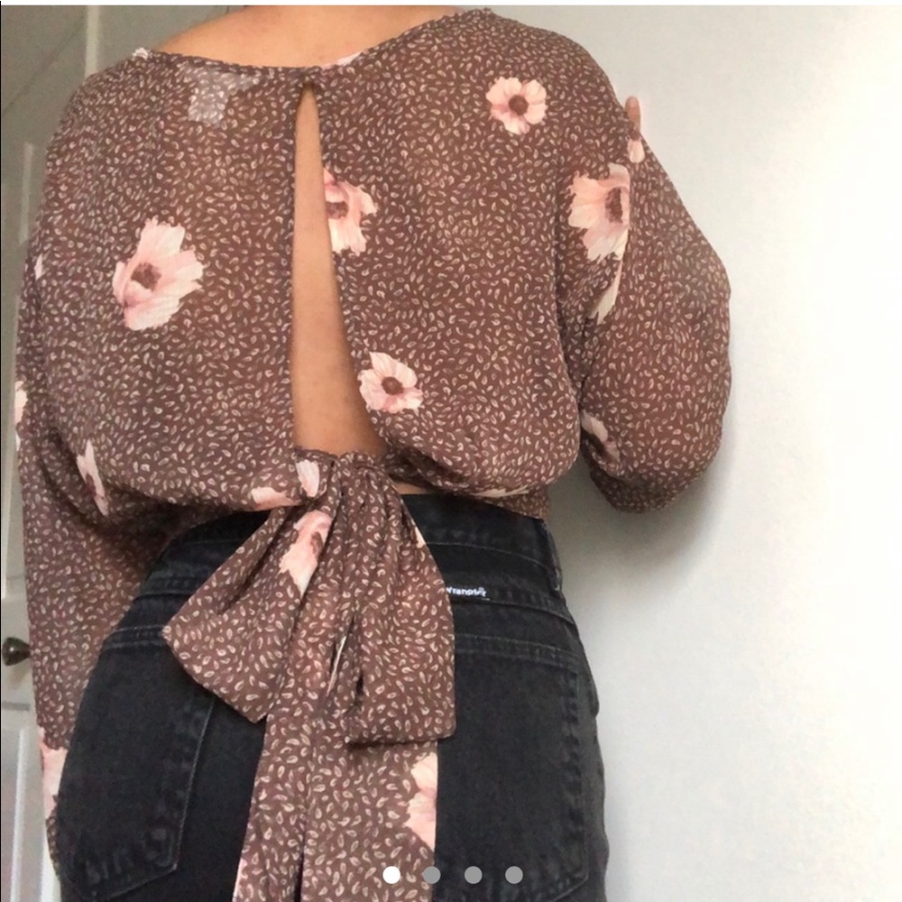 Cute blouse